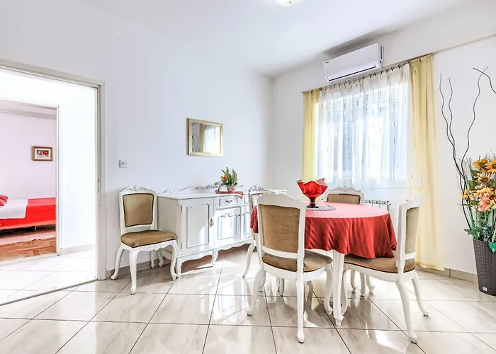 Appartamento Jenny-2 By Interhome *