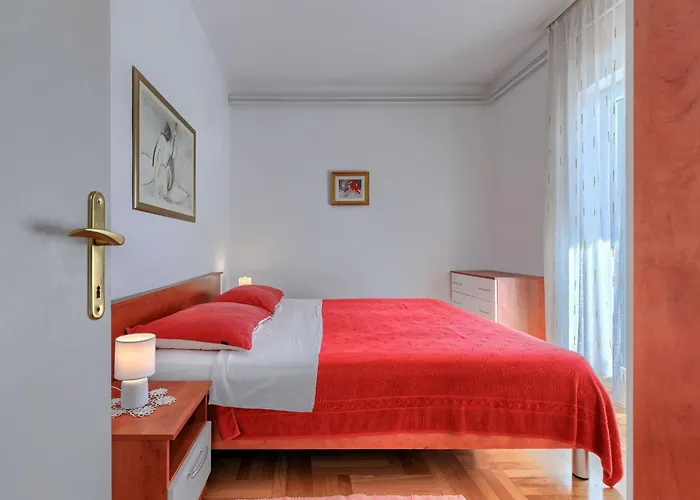 Jenny-2 By Interhome * Porec