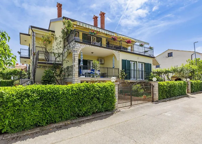 Appartamento Jenny-2 By Interhome *