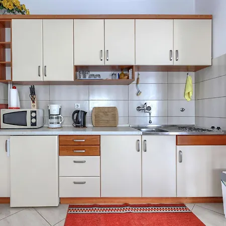 Jenny-2 By Interhome * Porec