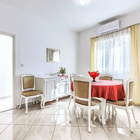 Apartament Jenny-2 By Interhome *