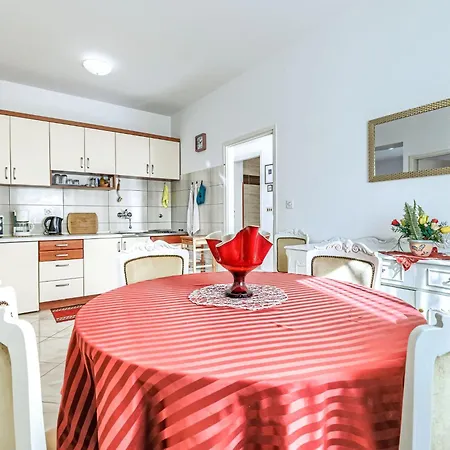 Jenny-2 By Interhome *