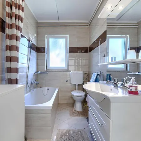 Jenny-2 By Interhome Apartament