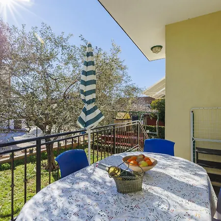 Jenny-2 By Interhome * Porec