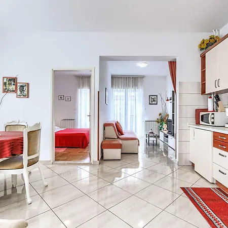 Jenny-2 By Interhome *